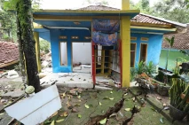 Ratusan Rumah di Cianjur...