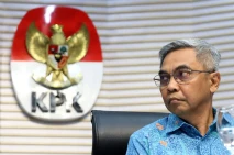KPK: Hasto Perintahkan...