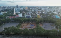 Revitalisasi Lapangan...