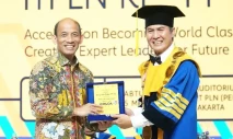 Apresiasi Dedikasi Guru,...