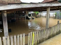 Banjir Landa Kabupaten...