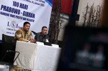 100 Hari Prabowo-Gibran:...