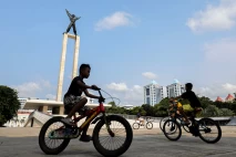 Taman Lapangan Banteng...