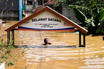 Banjir Kiriman Rendam...