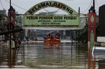 Penampakan Banjir Setinggi...