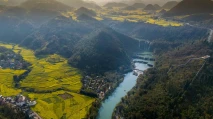 Menikmati Keindahan...