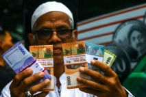 Potret Penukaran Uang...