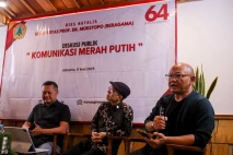 Diskusi Komunikasi Merah...