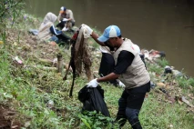 Aksi Bersih Ciliwung:...