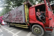 Tolak ODOL, Ratusan...
