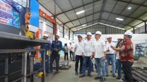 United Tractors Gandeng...