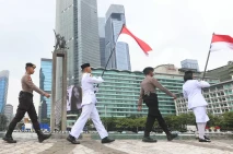 Pengibaran Bendera di...
