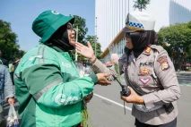 Indahnya Persatuan,...