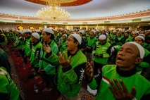 Doa Bersama Pengemudi...
