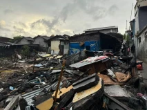 Indonesia CARE Salurkan...