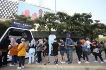 Demam Pre-Order iPhone...