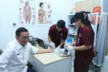 Pramono Resmikan Klinik...