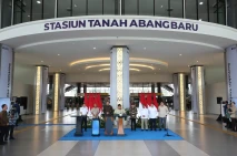 Presiden Prabowo Resmikan...