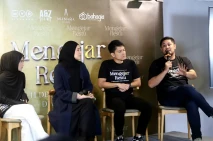 Film Mengejar Restu...