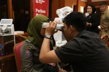 Optik Melawai Gelar...