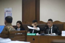 Saksi Tegaskan Permintaan...