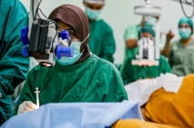 Melihat Proses Operasi...