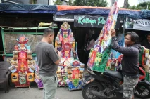 Jelang Natal dan Tahun...