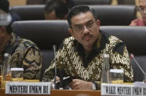 Raker Komisi VII DPR...