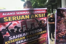 Potret Aksi Seniman...