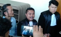 Pengacara Budi Dorong...
