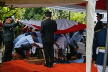 Suasana Haru Pemakaman...