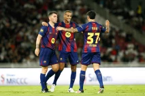 Barcelona Legends Menang...