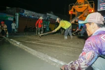 Gotong Royong Warga...