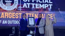 Raih Guinness World...