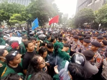 Demo Mahasiswa Uhamka...
