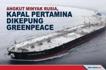 Greenpeace Cegat Kapal...