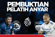Arema FC vs Persib Bandung:...