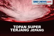 Topan Super Terjang...