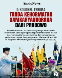 5 Kolonel Terima Tanda...