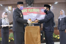Di Paripurna LKPJ, Bupati...