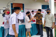 Pantau Penyaluran, Ketua...