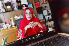 Lies F Nurdin Ajak Bunda...