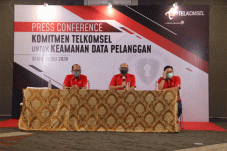 Telkomsel Pastikan Data...