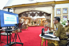 Gubernur dan Menhub...