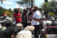 Warga Penja Enrekang...