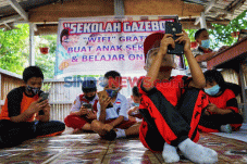 Guru di Luwu Timur Akan...