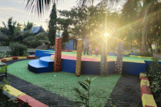 Taman Kelurahan Monro-monro...
