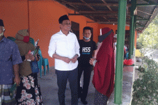 Warga Ralla Ingin Suardi...