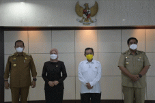 Luwu Utara Serahkan...