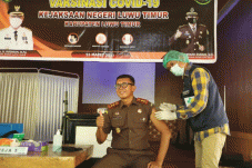 Kejari Luwu Timur Gelar...